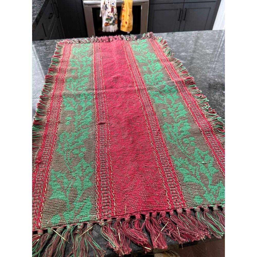 vintage christmas table runner 19 by 36 inch including fringe